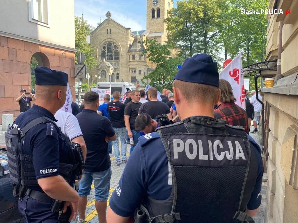 Nielegalne zgromadzenie podczas Światowego Forum Miejskiego WUF11