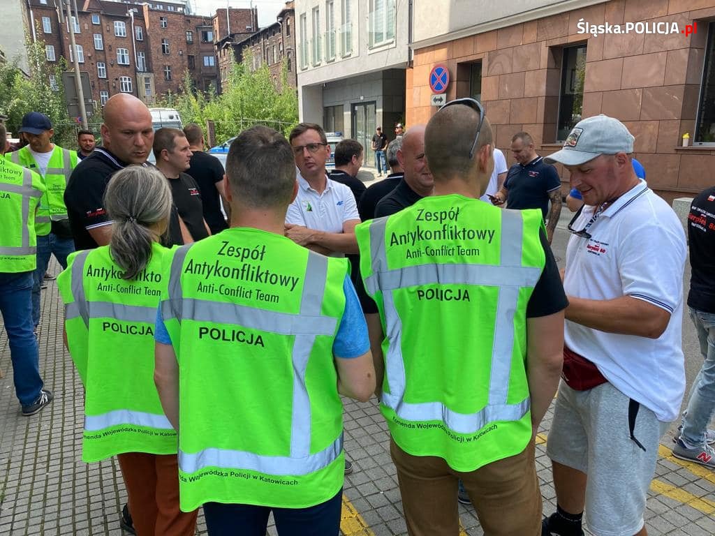 Nielegalne zgromadzenie podczas Światowego Forum Miejskiego WUF11