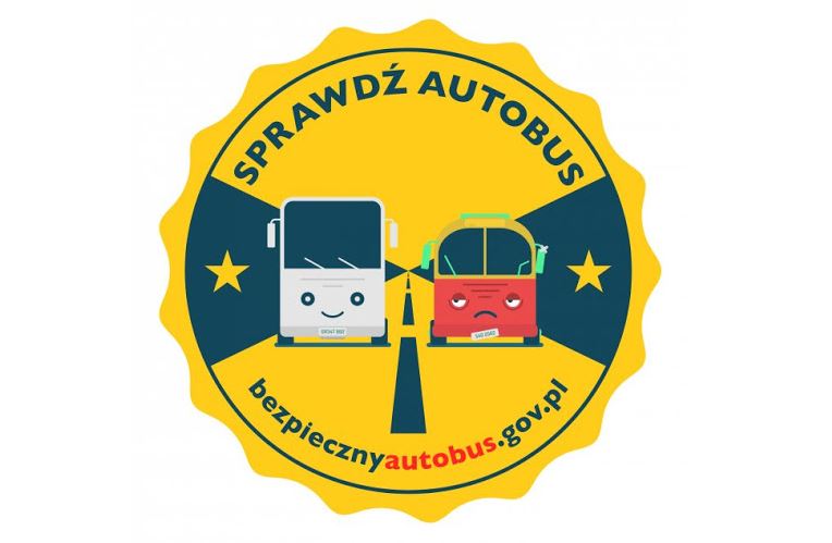 Policjanci prowadzą kontrole autokarów przed wyjazdami