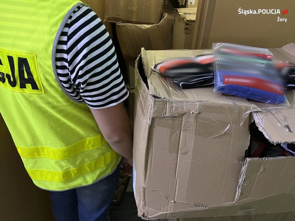 Podrabiana odzież w rękach policjantów!