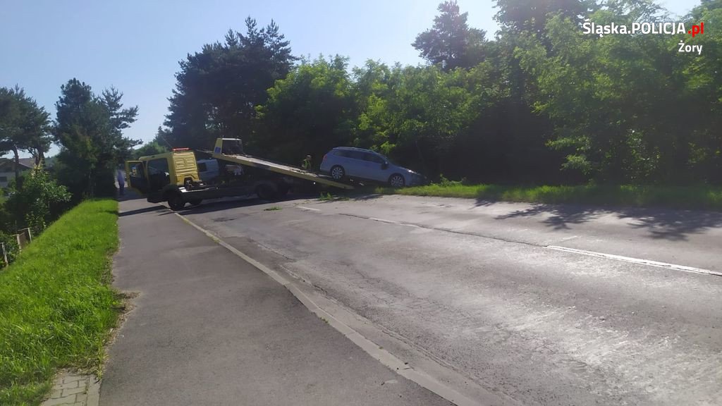 Nocna przejażdżka zakończona w przydrożnym rowie