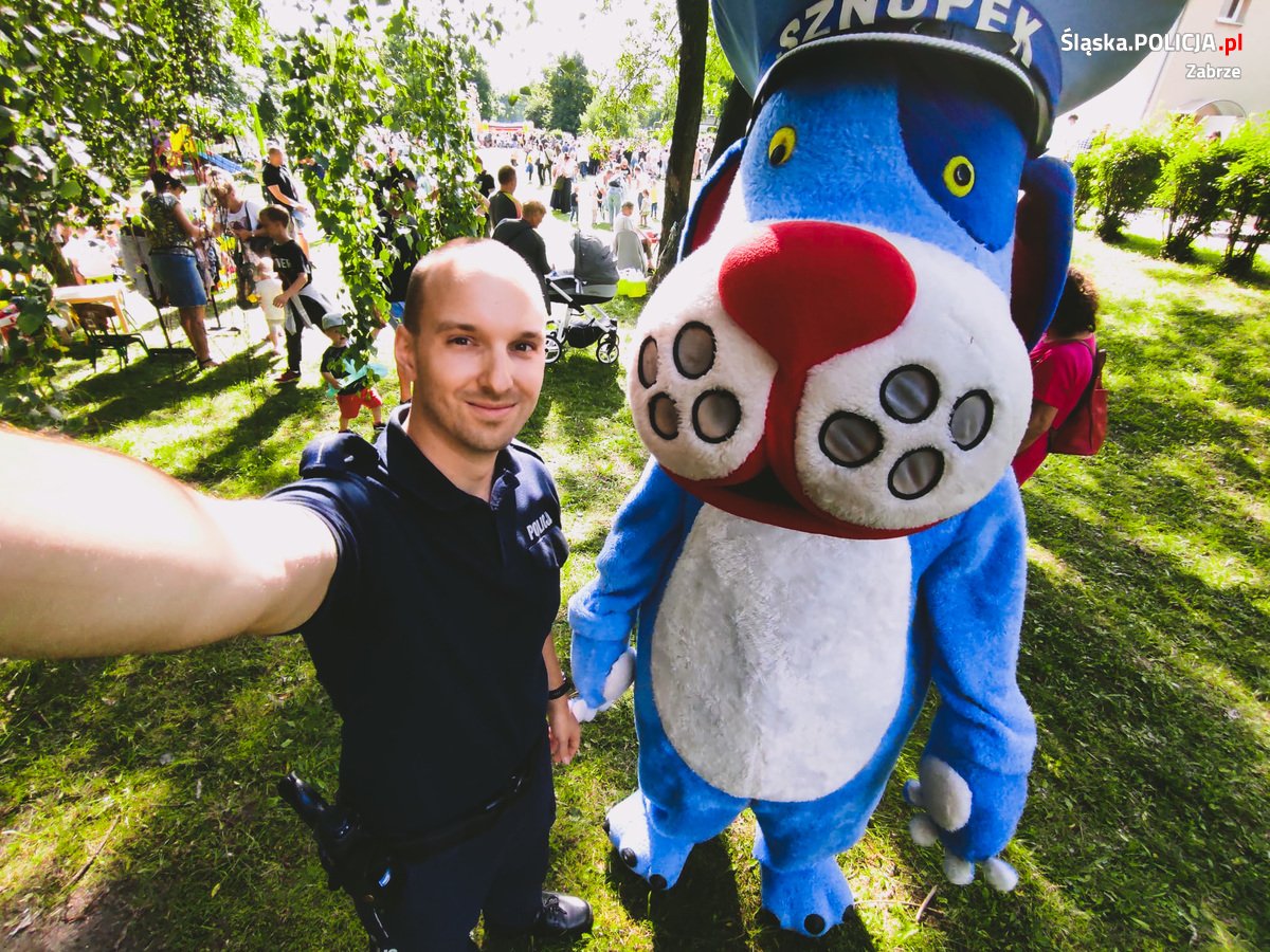 Zabrze: Policjanci w przedszkolu na festynie rodzinnym