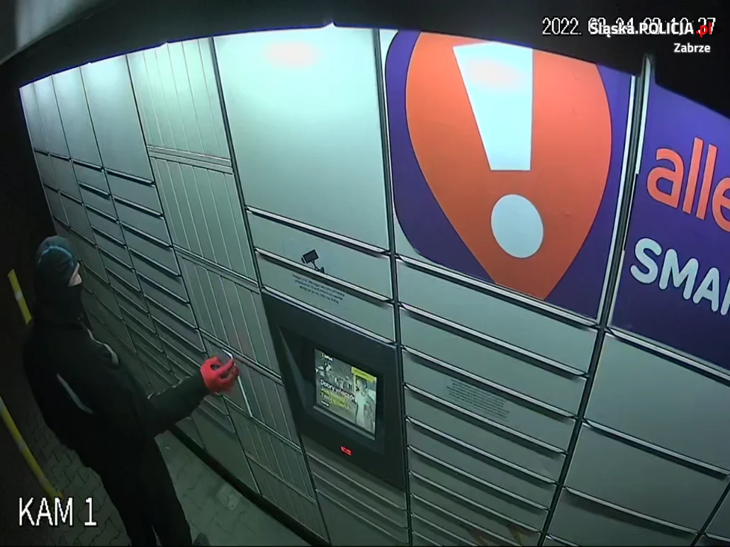 Publikujemy wizerunek sprawcy uszkodzenia paczkomatu