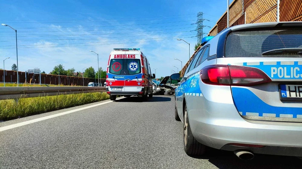 Kolizja na zjeździe na autostradę A4. Policjanci radzą jechać objazdem! / fot. KMP Ruda Śląska 7