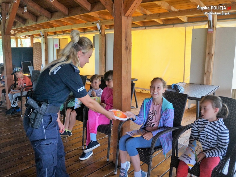 Półkolonie z Policją i OSP w ramach kampanii "Kręci mnie bezpieczeństwo nad wodą"