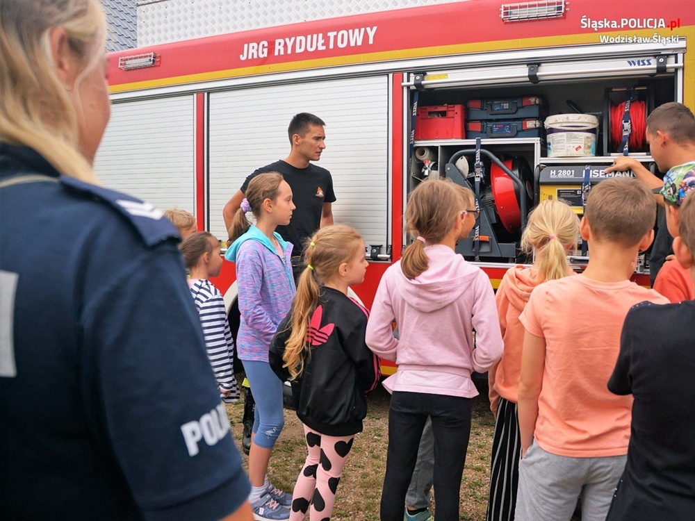 Półkolonie z Policją i OSP w ramach kampanii "Kręci mnie bezpieczeństwo nad wodą"