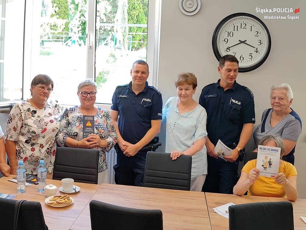 Dzielnicowi spotkali się z wodzisławskimi seniorami