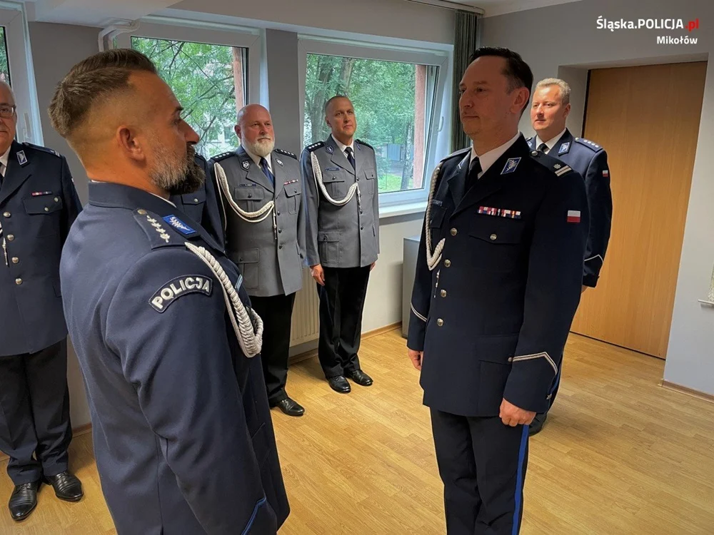 Komendant łaziskiego komisariatu awansowany na stopień podinspektora Policji