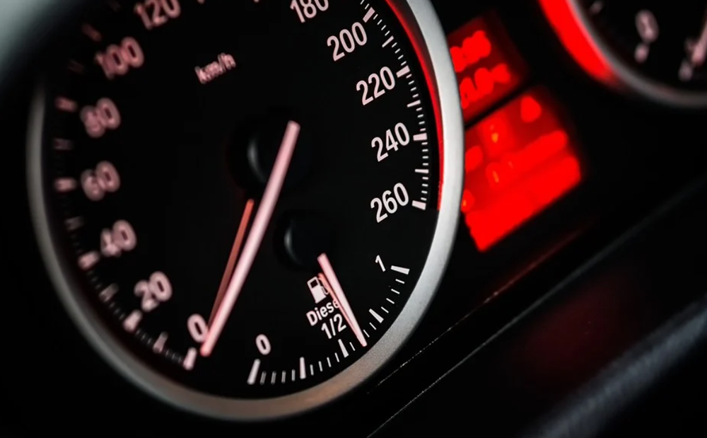 Jechał na skuterze pomimo sądowego zakazu