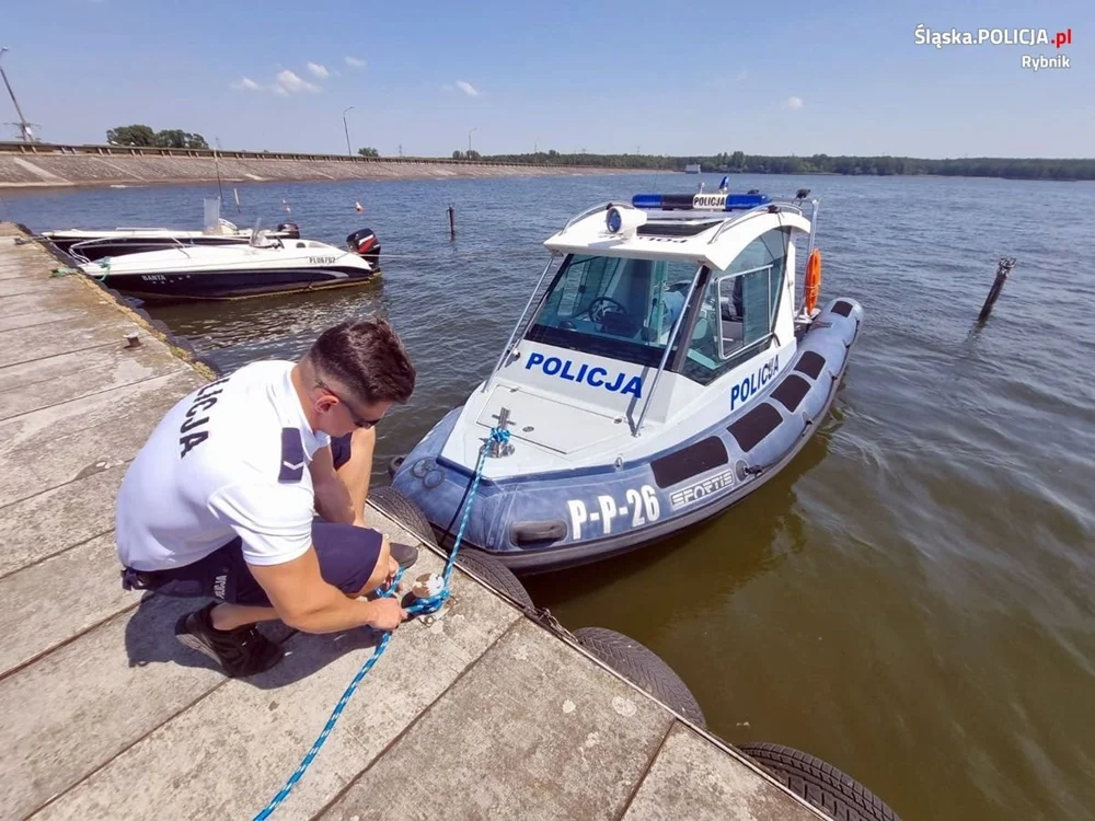 Rybniccy motorowodniacy dbają o bezpieczeństwo nad wodą