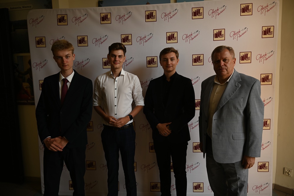 Spotkanie starosty z przewodniczącymi Młodzieżowego Sejmiku Województwa Śląskiego