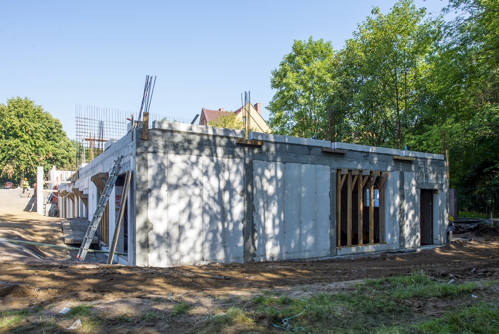 Rosną mury nowego przedszkola w Miechowicach