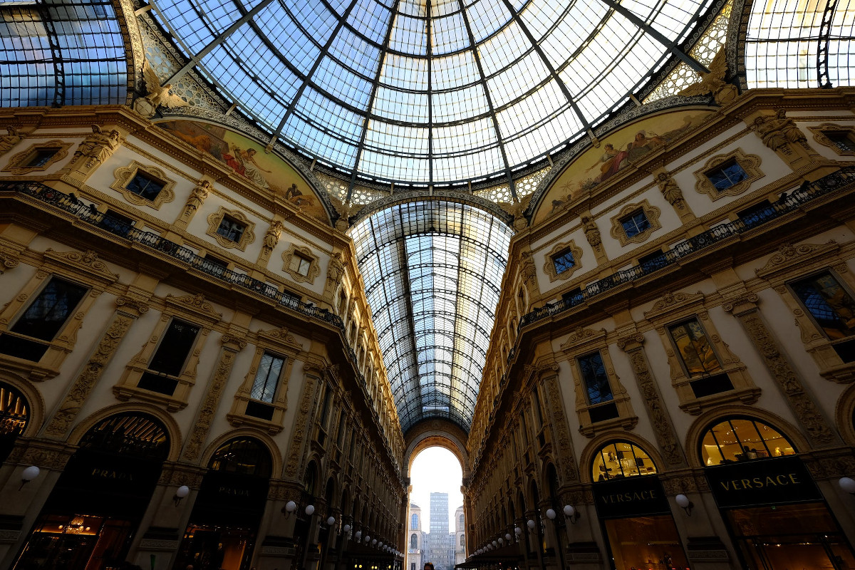 Świetliki dachowe kopułkowe, czyli najwyższej klasy rozwiązanie w każdym miejscu