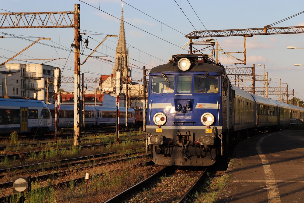 Ranni żołnierze z Ukrainy w śląskich szpitalach. Do Katowic dotarł pociąg humanitarny