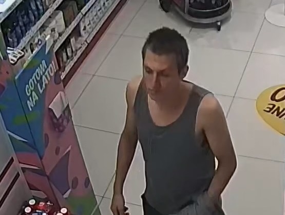 Ukradł maszynki do golenia. Rozpoznajesz go?