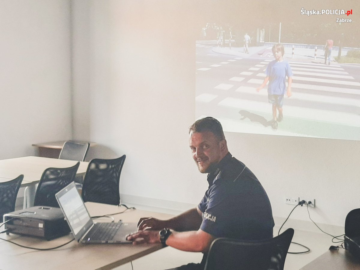 Spotkanie z dzielnicowymi z III komisariatu w Centrum Usług Społecznych w Zabrzu