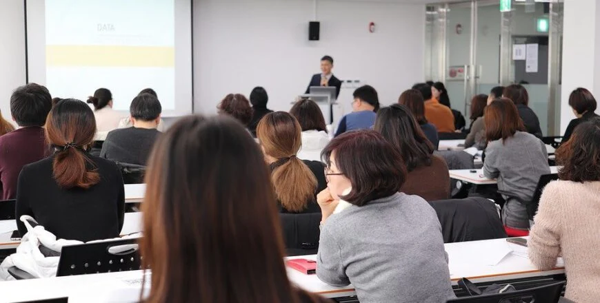 Prowadzisz szkolenia dot. startupów? Ten przetarg jest dla Ciebie!