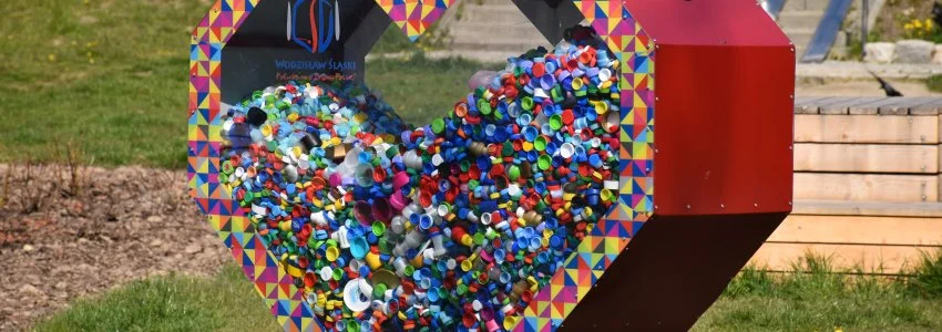 Zbieramy nakrętki. Możemy pomóc właśnie Tobie