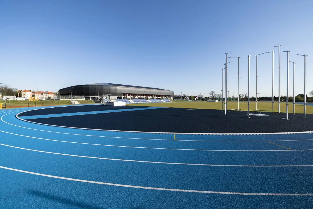 Pierwsze zawody na arenie lekkoatletycznej