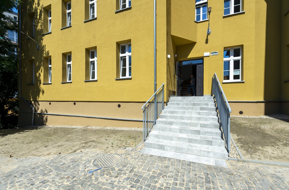 Taki widok cieszy oczy. Kolejna kamienica wyremontowana