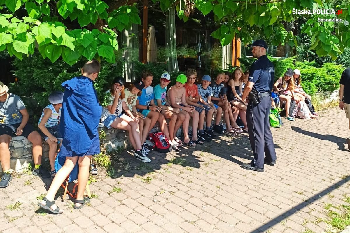 Duża dawka profilaktyki przed pływaniem kajakami