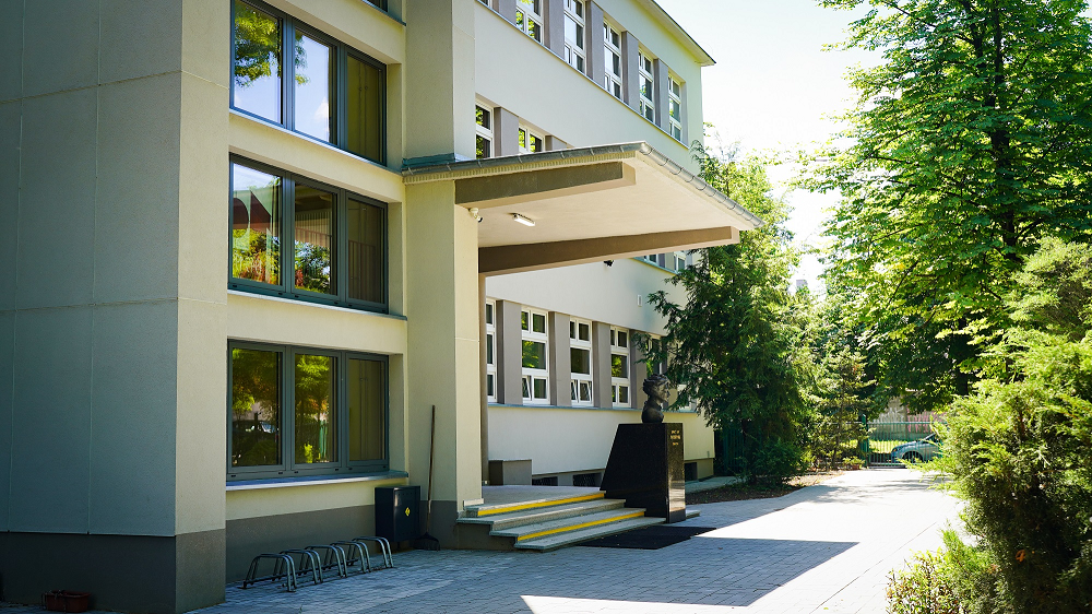 X LO w Katowicach - bardziej ekologiczne i tańsze w utrzymaniu