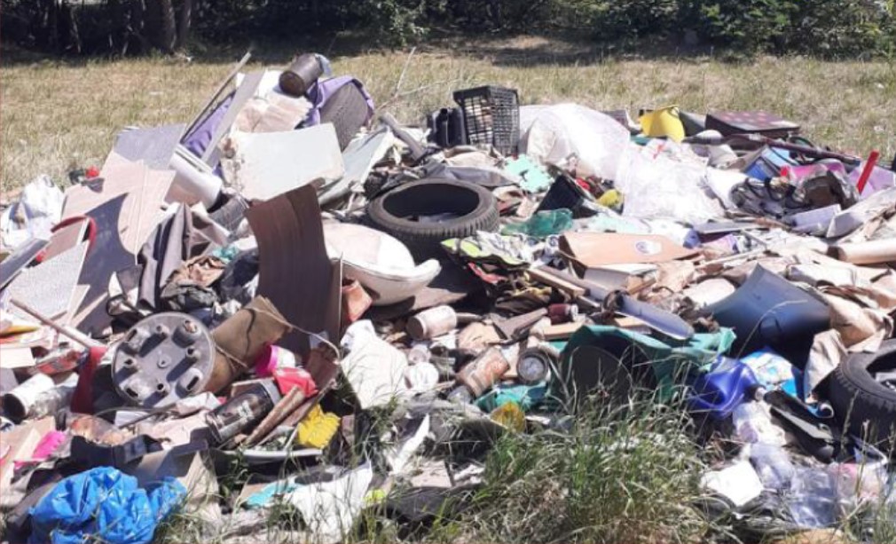 Nielegalne wysypisko śmieci w Chorzowie zlikwidowane. Urząd Miasta z apelem