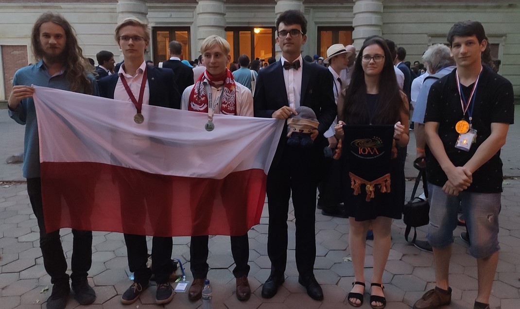 Wielki sukces polskiej drużyny na Międzynarodowej Olimpiadzie z Astronomii i Astrofizyki