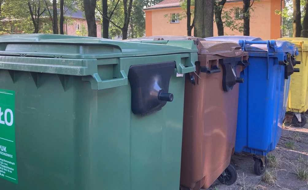 Mikroprzedsiębiorcy zyskają na zmianie w segregacji i wywozie śmieci. Jest projekt uchwały
