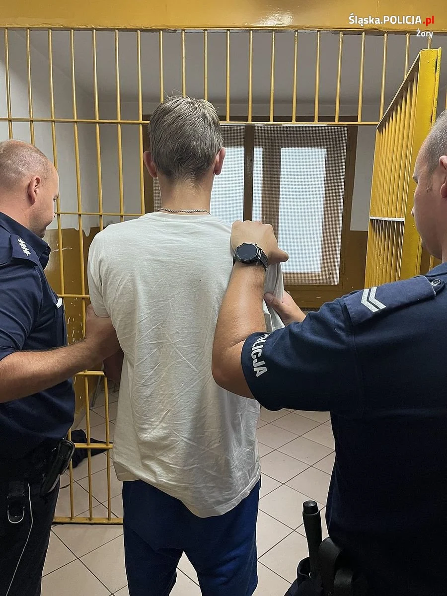 Koneser drogich alkoholi w rękach dzielnicowych