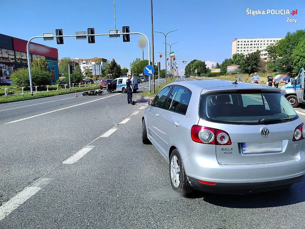 Wypadek w Żorach. Kierujący nie zauważył motocyklisty!