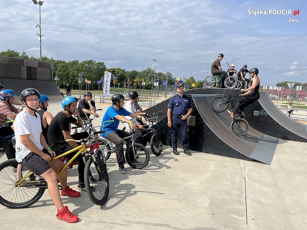 Mundurowi o bezpiecznym realizowaniu pasji [FILM]