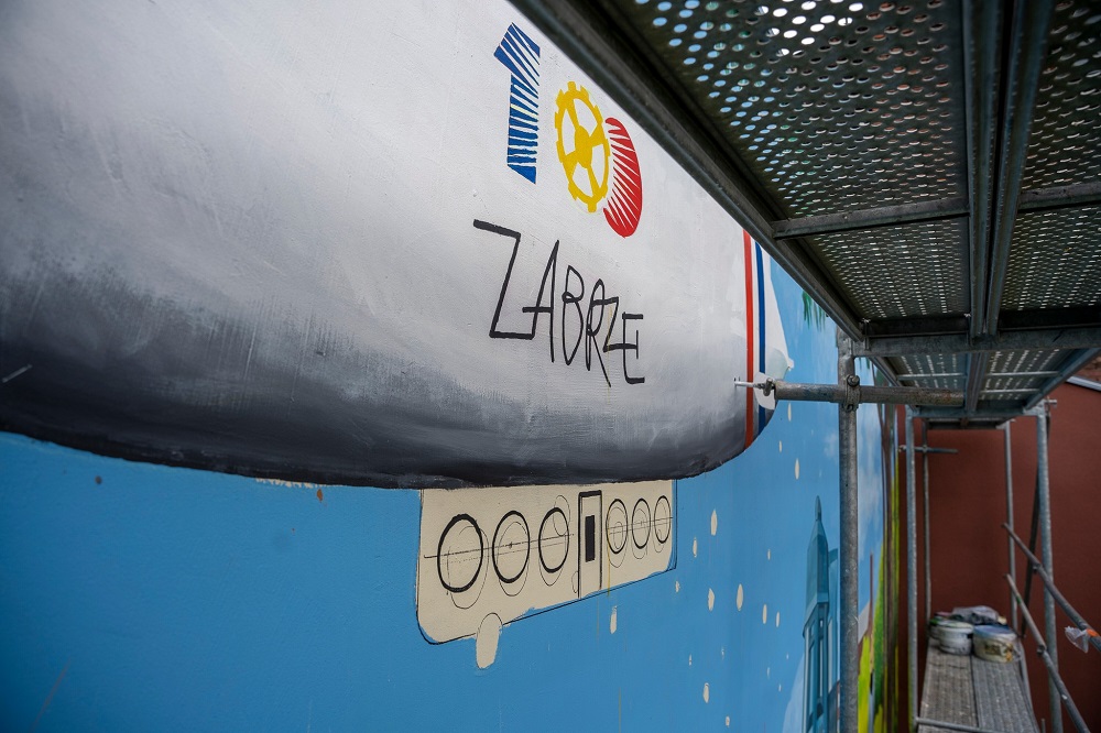 Na osiedlu Zandka powstaje nowy mural. Prace są już na ostatniej prostej!