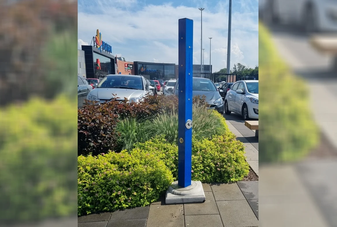 W Zabrzu postawiono pierwszy słupek zraszający. W przyszłym sezonie będzie ich więcej!