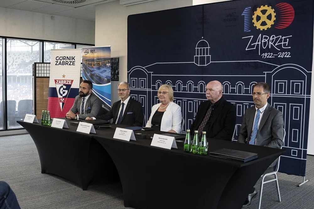 Umowa na finansowanie budowy czwartej trybuny Areny Zabrze została podpisana