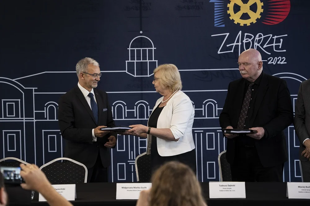 Umowa na finansowanie budowy czwartej trybuny Areny Zabrze została podpisana