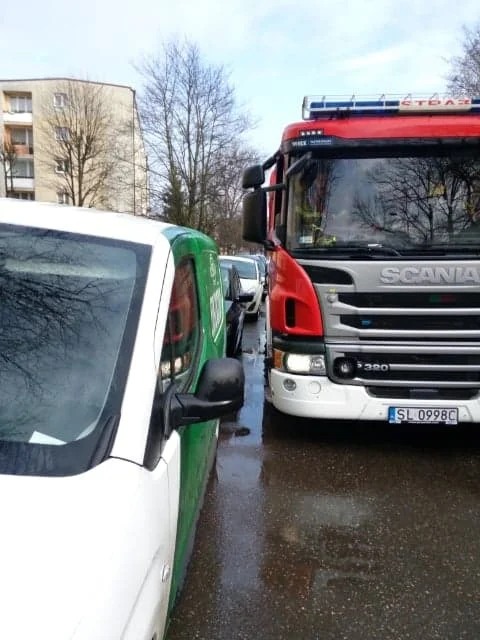 Ulica Energetyków nieprzejezdna dla Straży Pożarnej. „To może skończyć się tragedią”