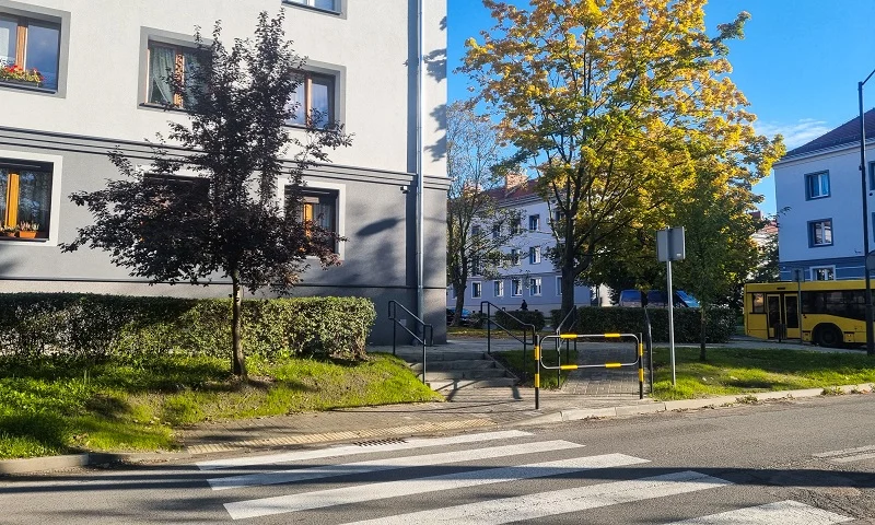 Bezpieczniej na przejściu "przy urzędzie"