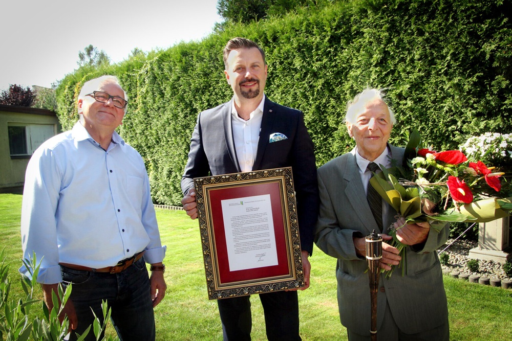 Piękny jubileusz dr. inż. Augustyna Pilszaka, ostatniego żyjącego dyrektora Huty "Jedność"