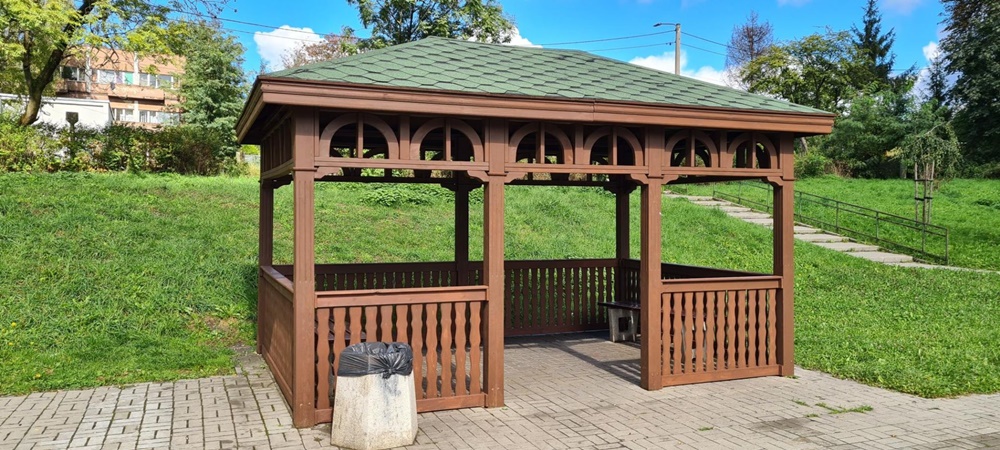 Drewniane altany odnowione