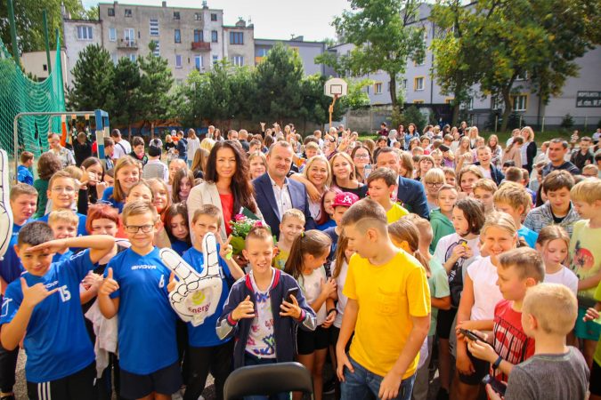 Uczniowie Szkoły Podstawowej nr 4 będą mogli korzystać z nowego boiska!