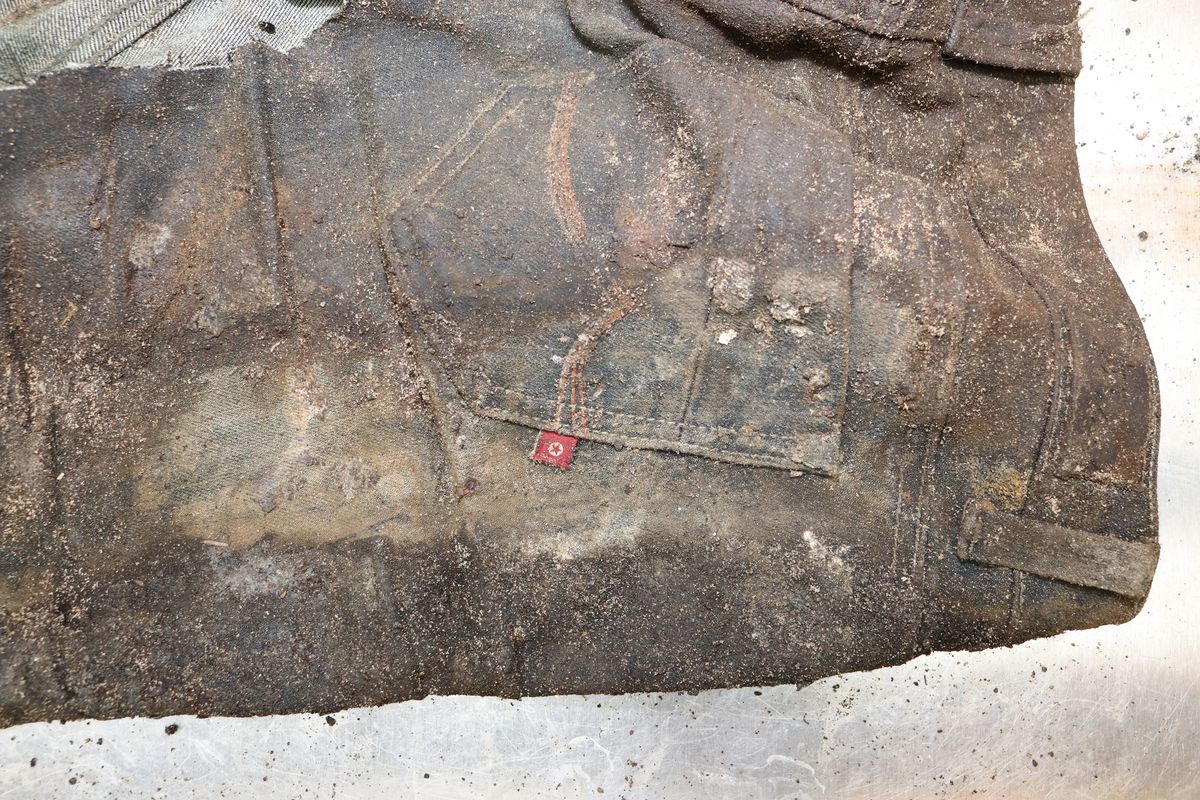 Policjanci proszą o pomoc w identyfikacji zmarłego mężczyzny