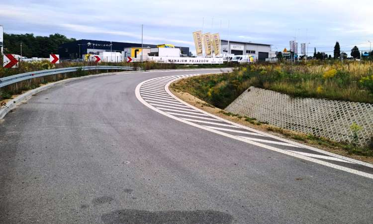 Otwarcie zjazdu z Al. Zagłębia Dąbrowskiego w ul. Zuzanny
