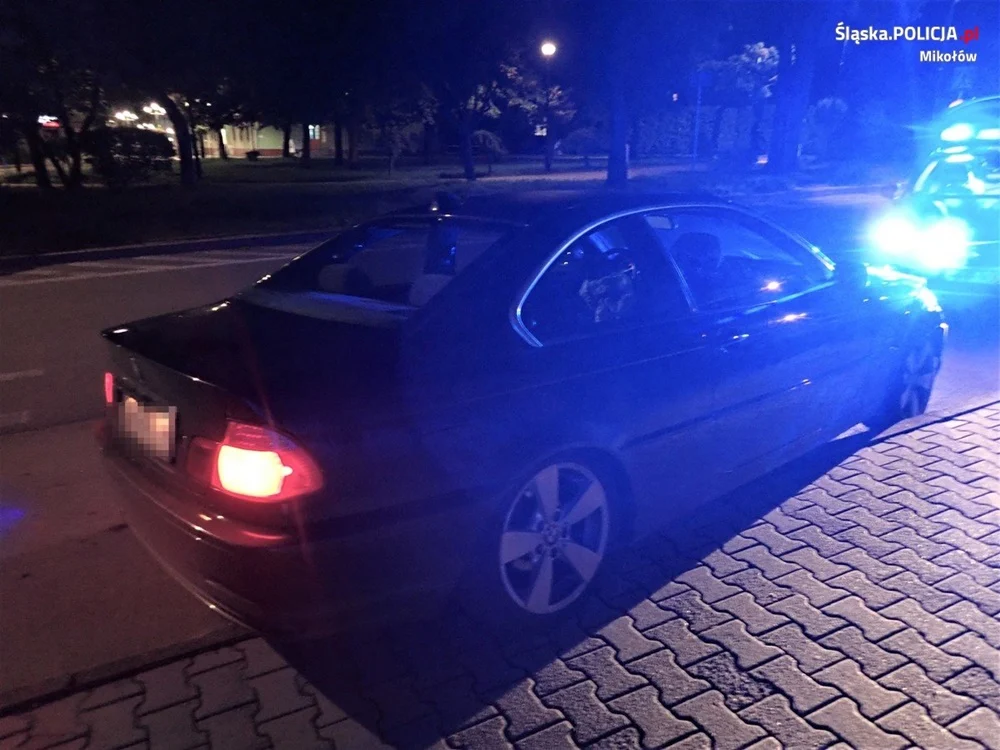 Nietrzeźwy sprawcą "kraksy" przed przejściem dla pieszych!