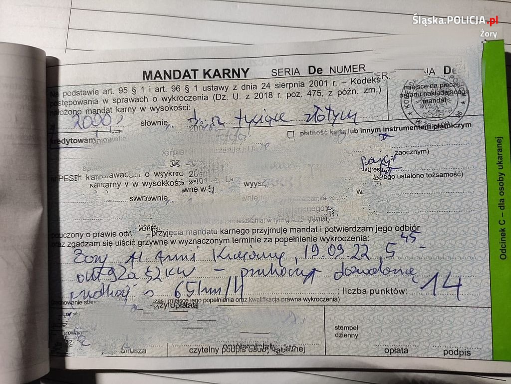 Wysoki mandat dla pirata drogowego. 26-latek w terenie zabudowanym jechał 115 km/h