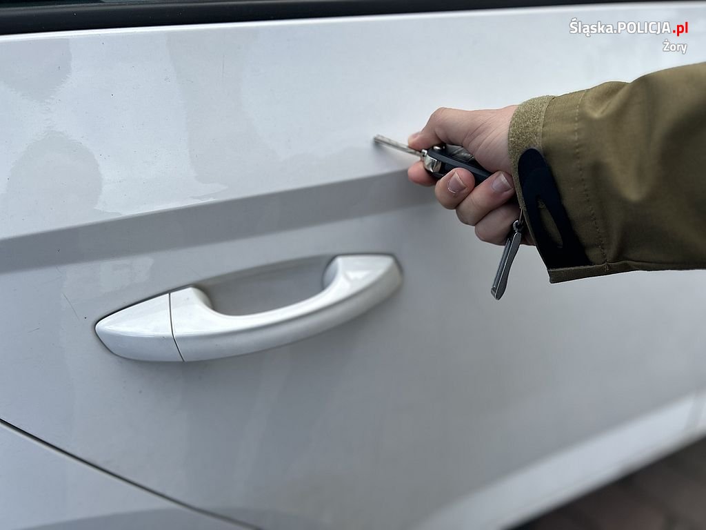 Nietypowe pożegnanie z miłością. Kobieta odpowie za zniszczenie mienia