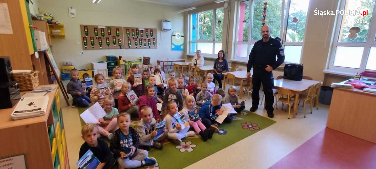 Żorscy policjanci odwiedzili dwa miejscowe przedszkola
