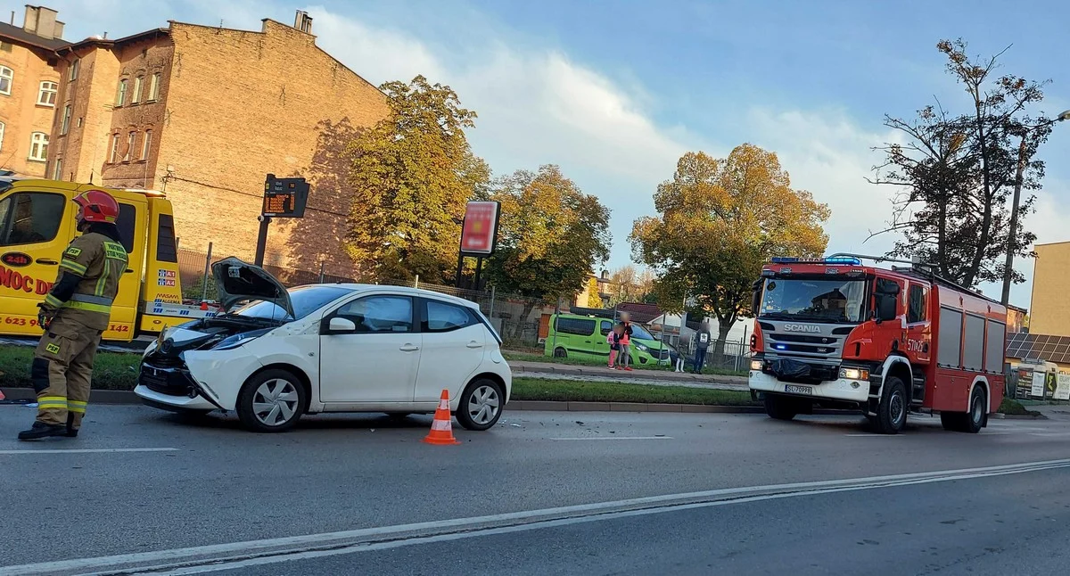[FILM] Zderzenie pojazdów na ul. 1 Maja. Występowały utrudnienia drogowe