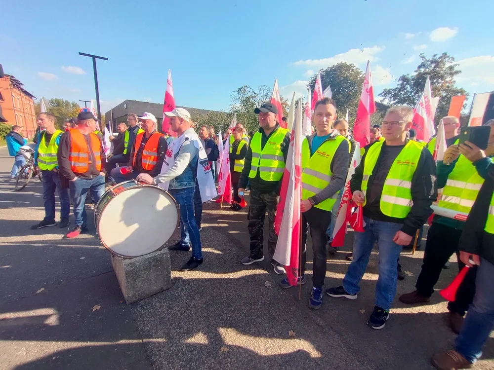 Pikieta pod Hutą Pokój 2