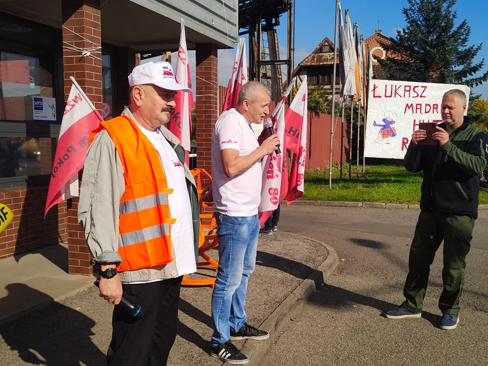 Pikieta pod Hutą Pokój 8